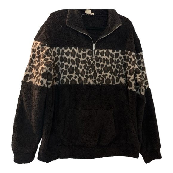 GRACE & EMMA, G & E, half zip Sherpa and fleece pullover. Animal print, Large - Picture 5 of 8